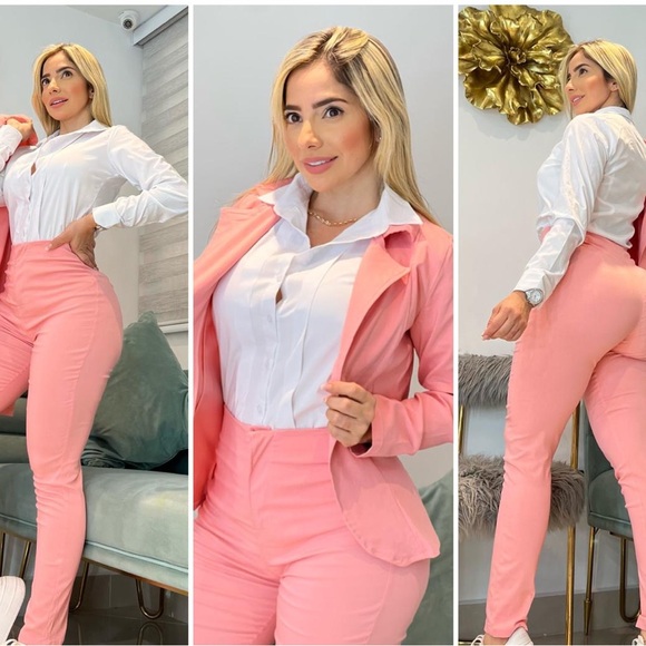 Colombian outfit enters 🫶💅 - Picture 3 of 16